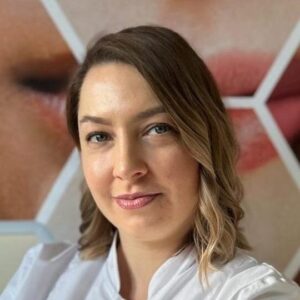 Aleksandra – kierownik recepcji Derkomed